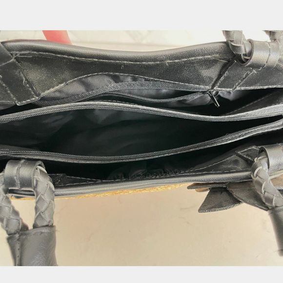 Straw Two-Handled Purse with Black Leather Braided Handles & Flower Accent - Picture 5 of 7